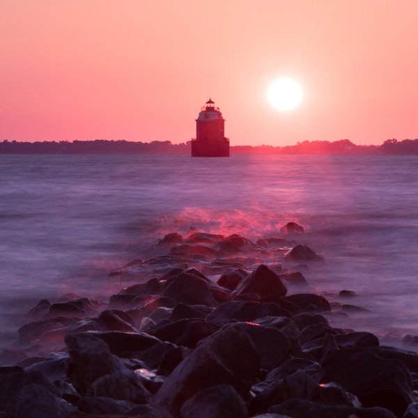Click to view full screen - Splashes of Fire at Sandy Point Shoal Lighthouse