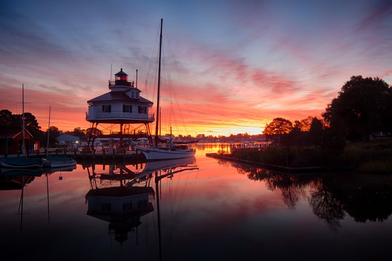 Click to view full screen - Dawn at Drum Point Lighthouse