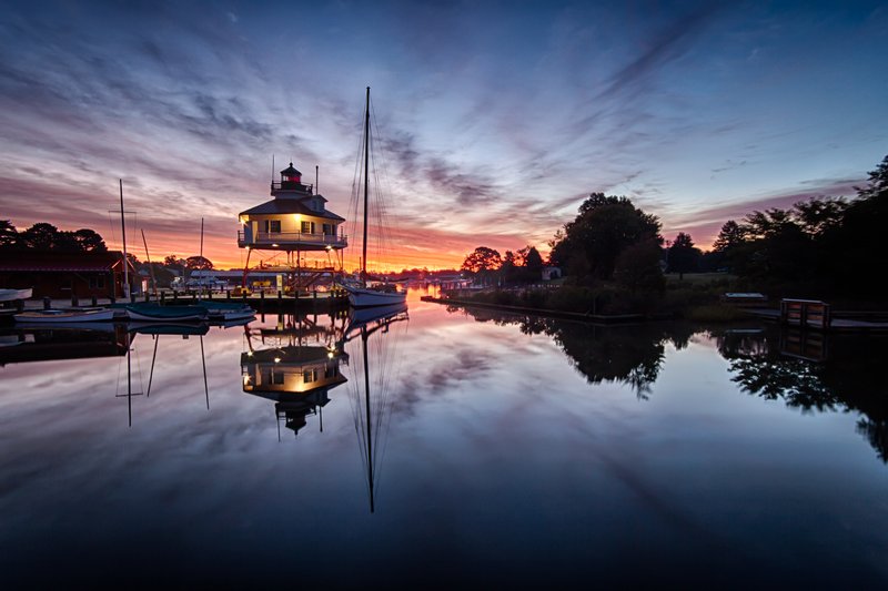 Click to view full screen - Dawn's Early Lighthouse